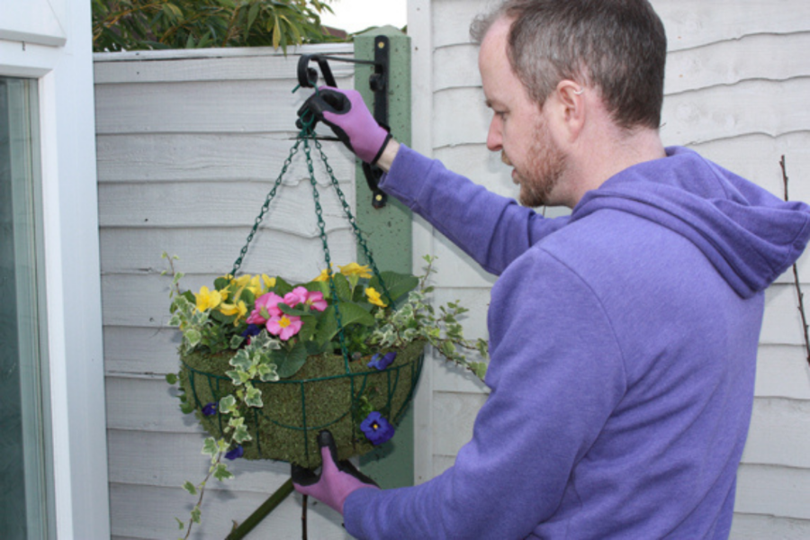 How To Make Easter Hanging Baskets