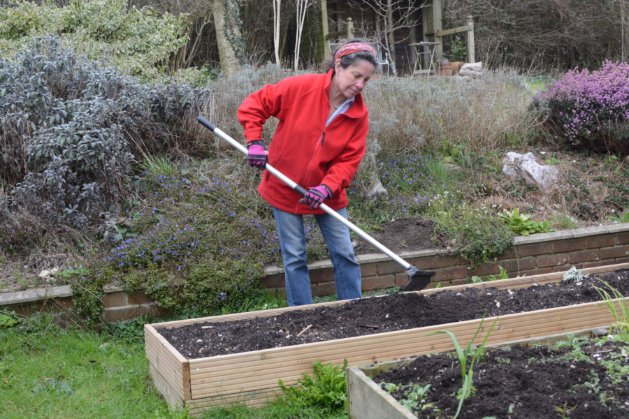 How to mend a raised garden bed