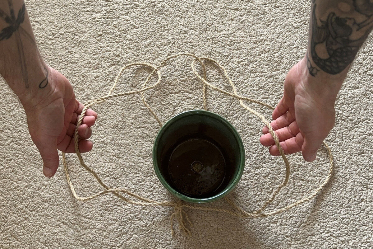How to make a simple hanging planter - Amateur Gardening